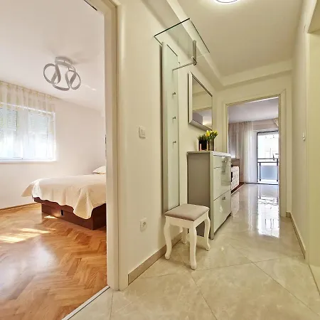 Apartament Rosemary *